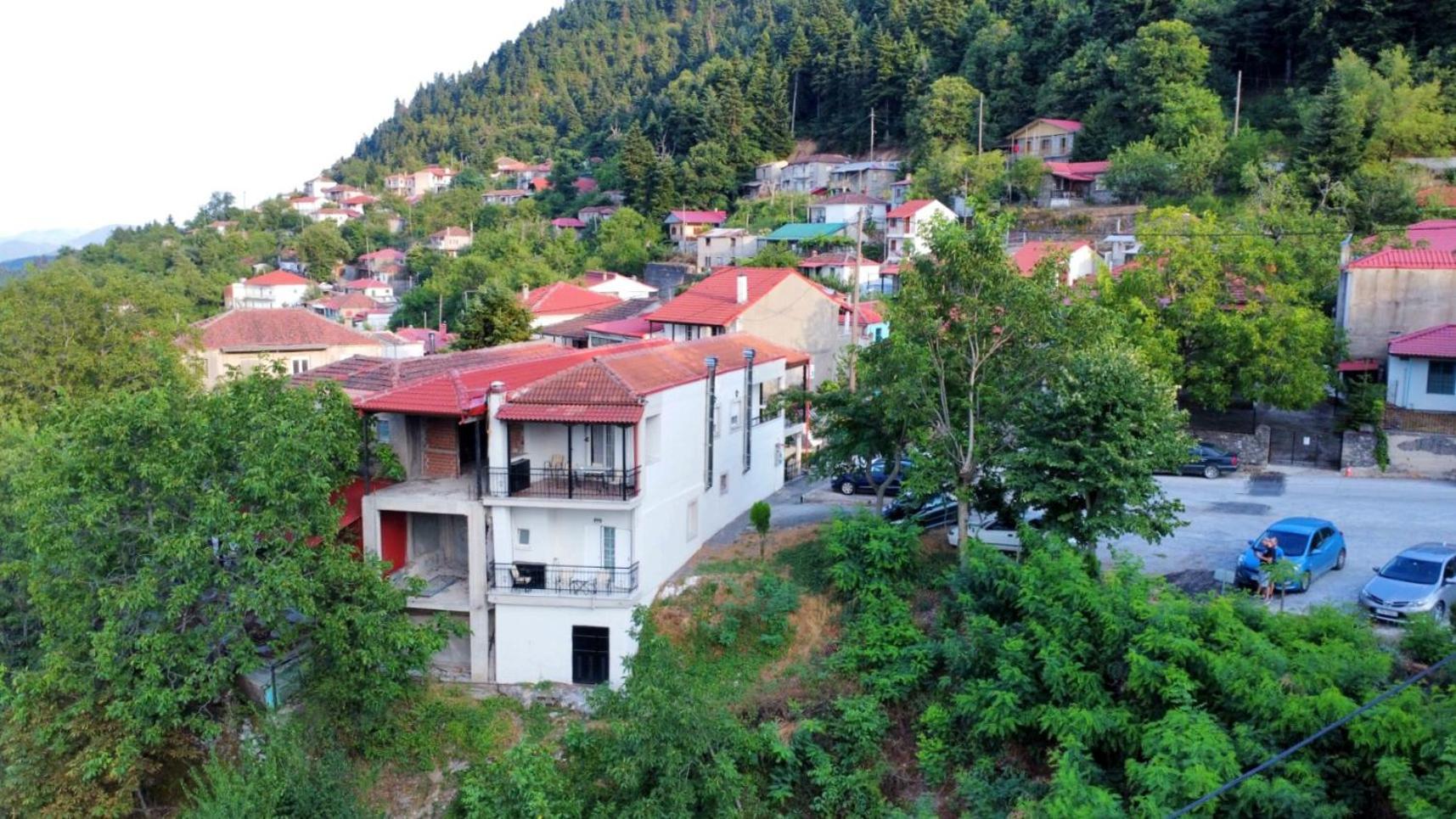 Kastanéa Πανδοχείο Λίμνης Πλαστήρα酒店 外观 照片